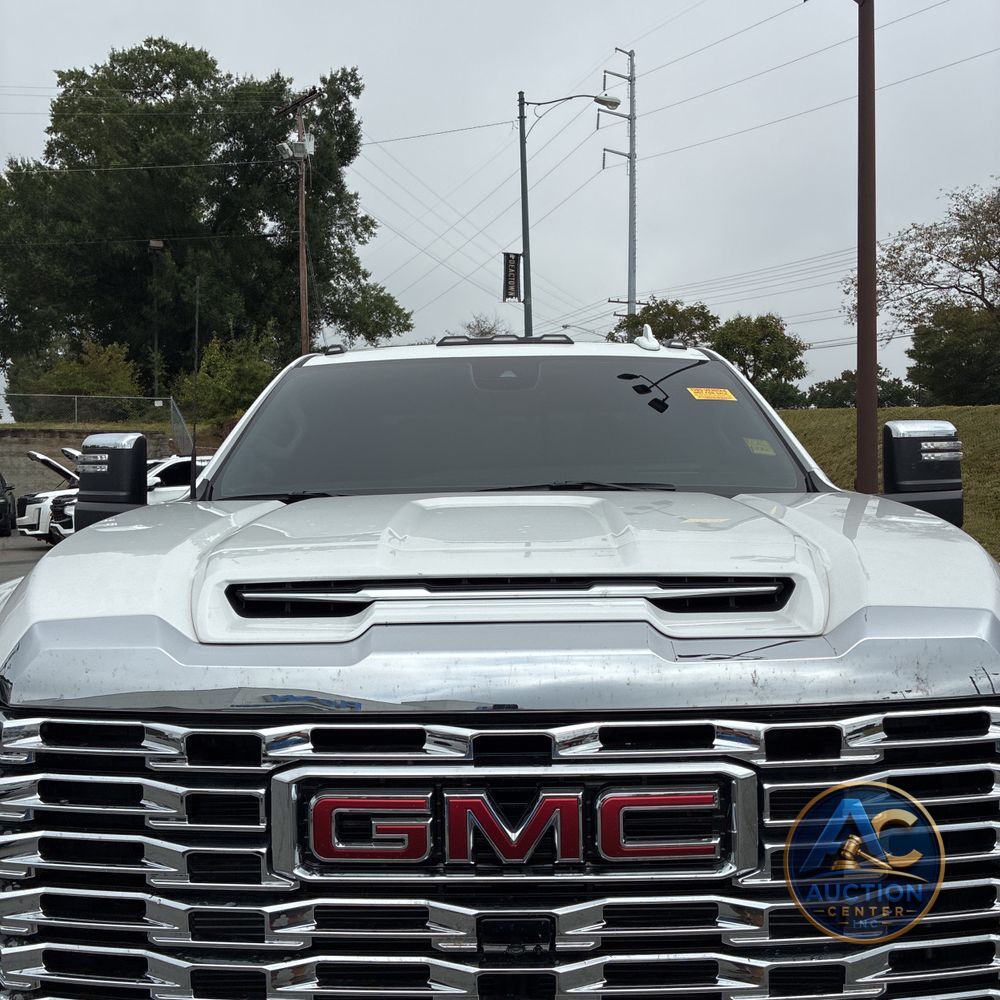 2025 GMC Sierra 3500HD Denali