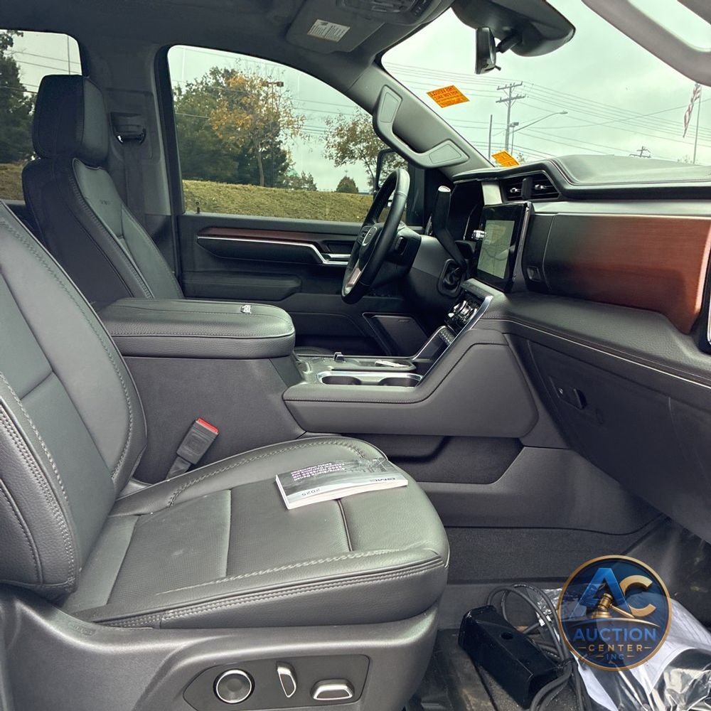 2025 GMC Sierra 3500HD Denali