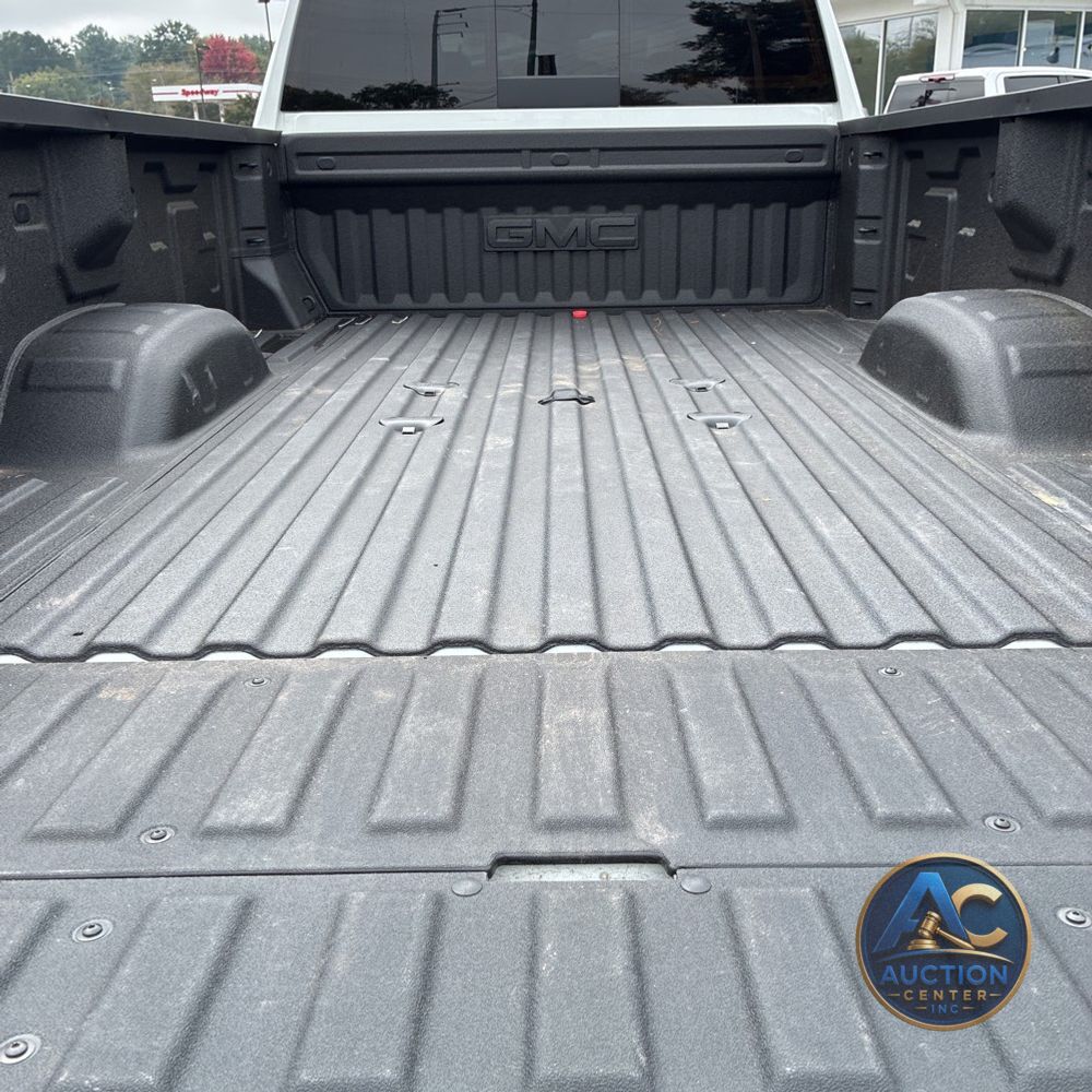 2025 GMC Sierra 3500HD Denali