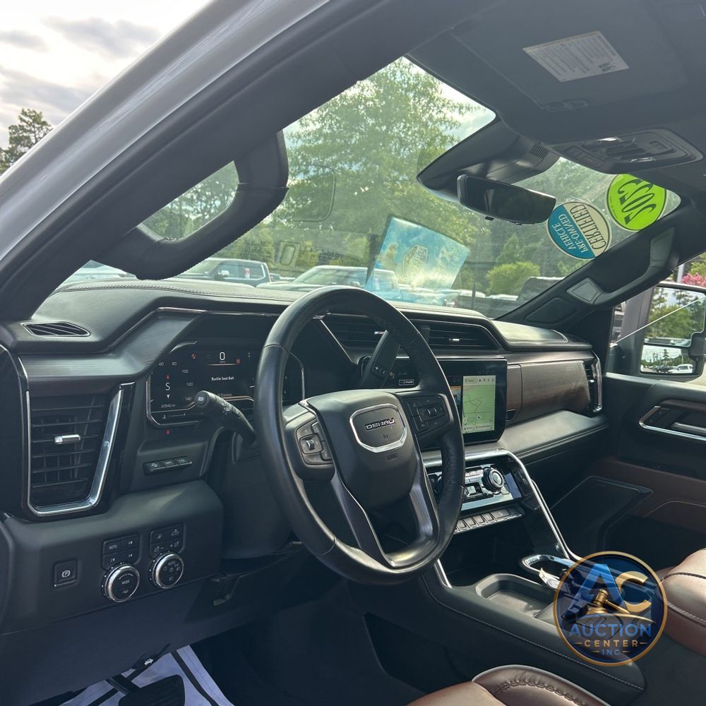 2025 GMC Sierra 2500HD Denali Ultimate