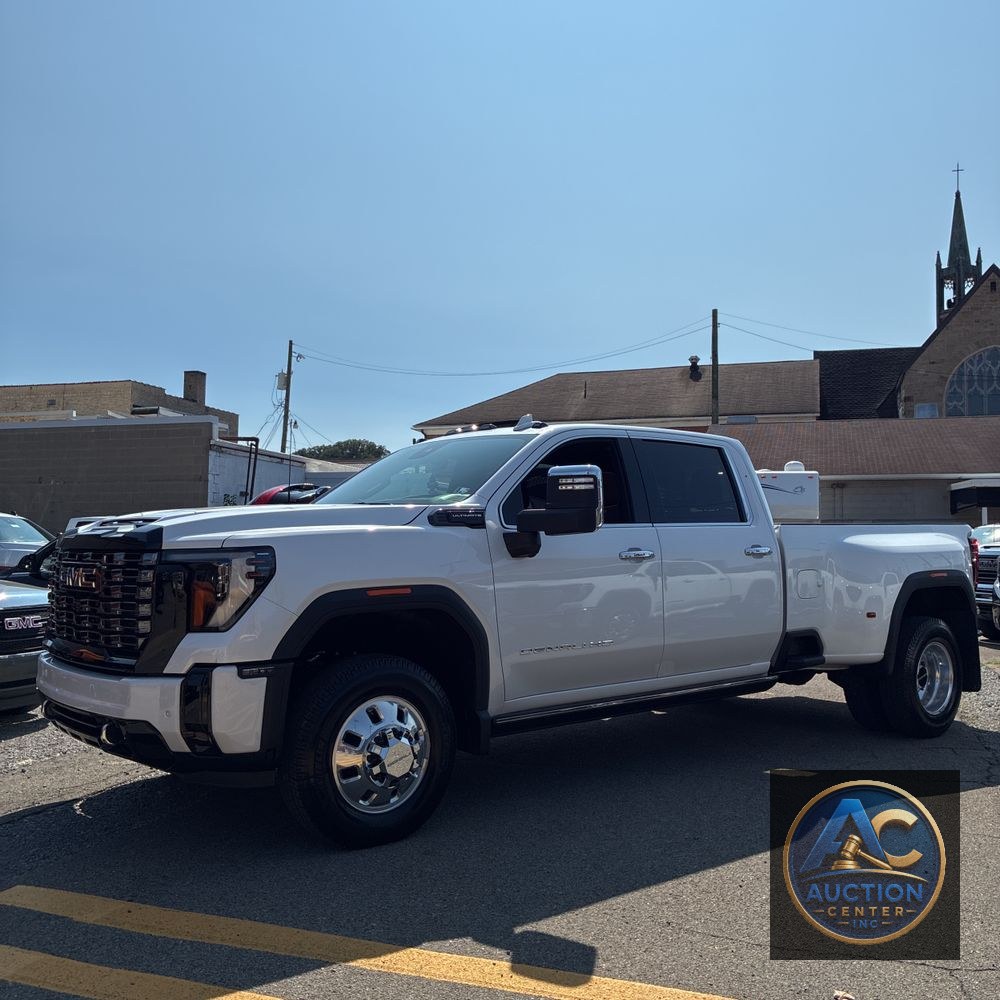 2025 GMC Sierra 3500HD Denali Ultimate