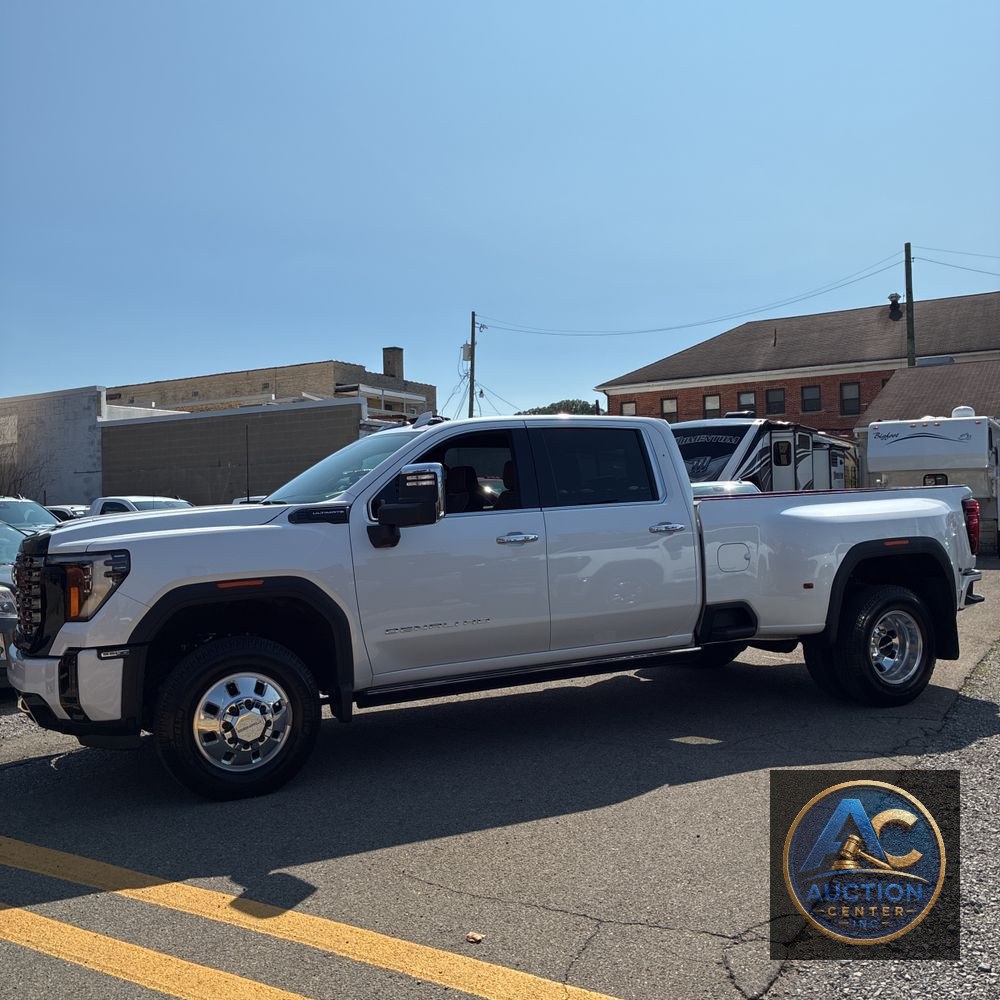 2025 GMC Sierra 3500HD Denali Ultimate