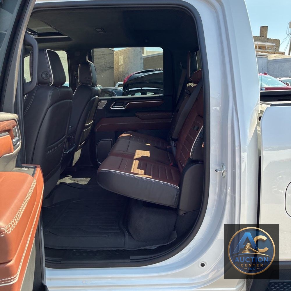 2025 GMC Sierra 3500HD Denali Ultimate