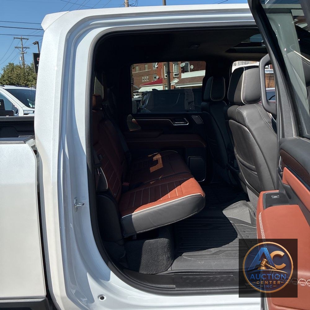 2025 GMC Sierra 3500HD Denali Ultimate