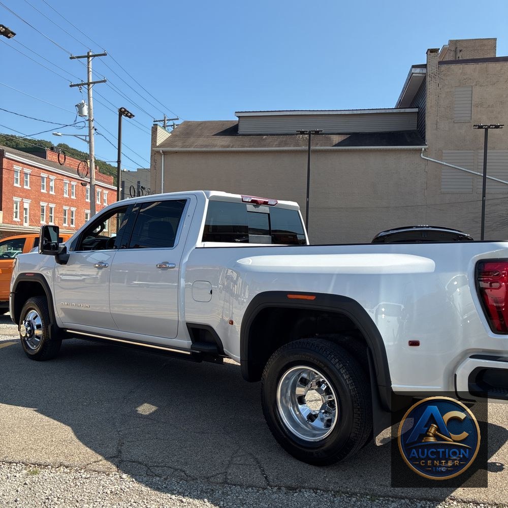 2025 GMC Sierra 3500HD Denali Ultimate
