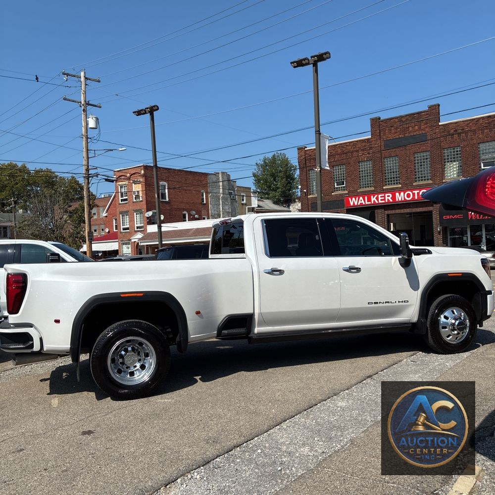 2025 GMC Sierra 3500HD Denali Ultimate