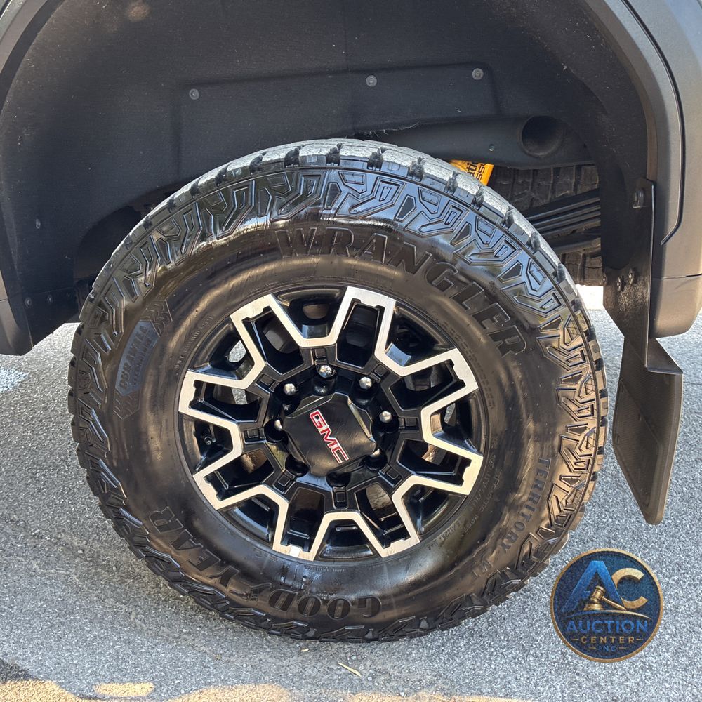 2025 GMC Sierra 2500 AT4X