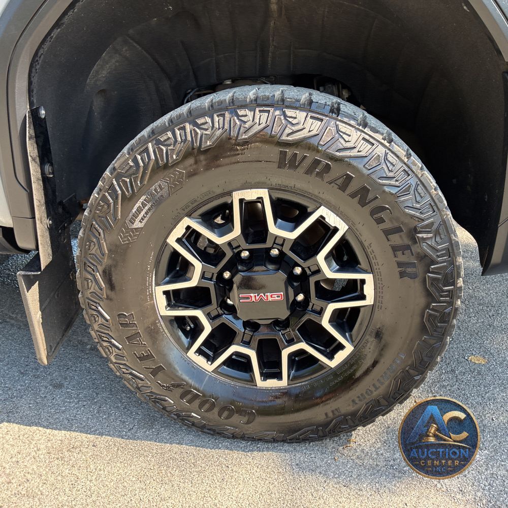 2025 GMC Sierra 2500 AT4X