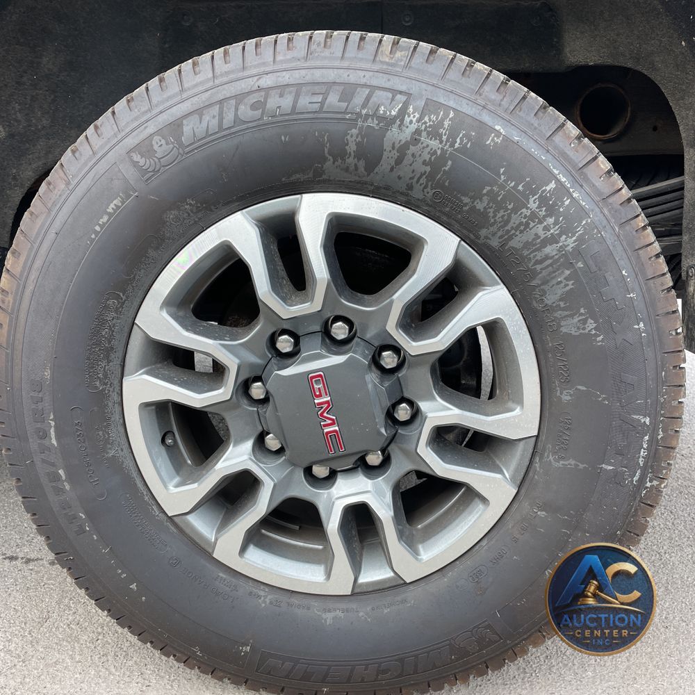 2022 GMC Sierra 2500HD SLT