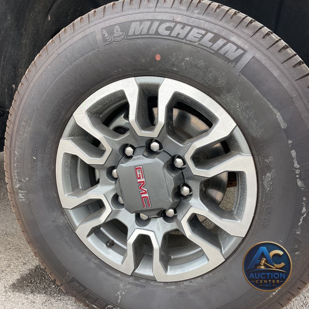 2022 GMC Sierra 2500HD SLT