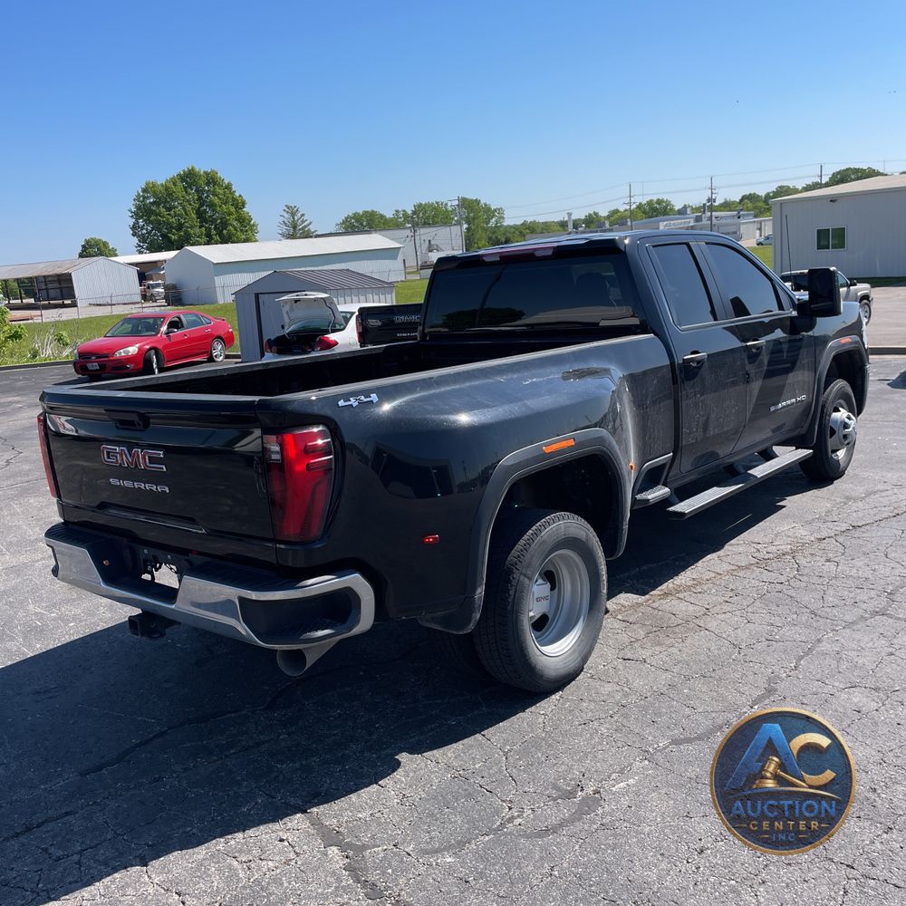 2024 GMC Sierra 3500HD Pro