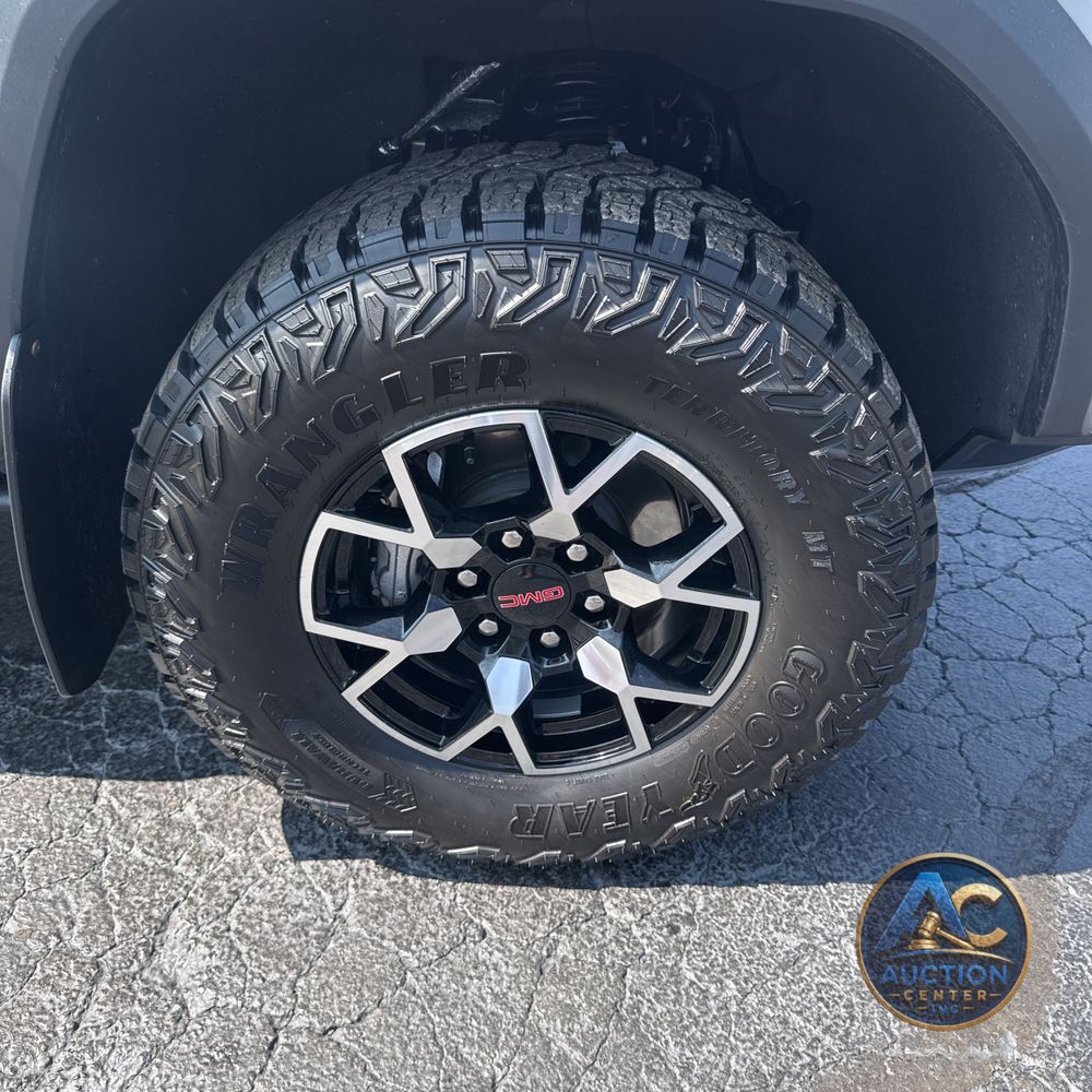 2024 GMC Canyon AT4X