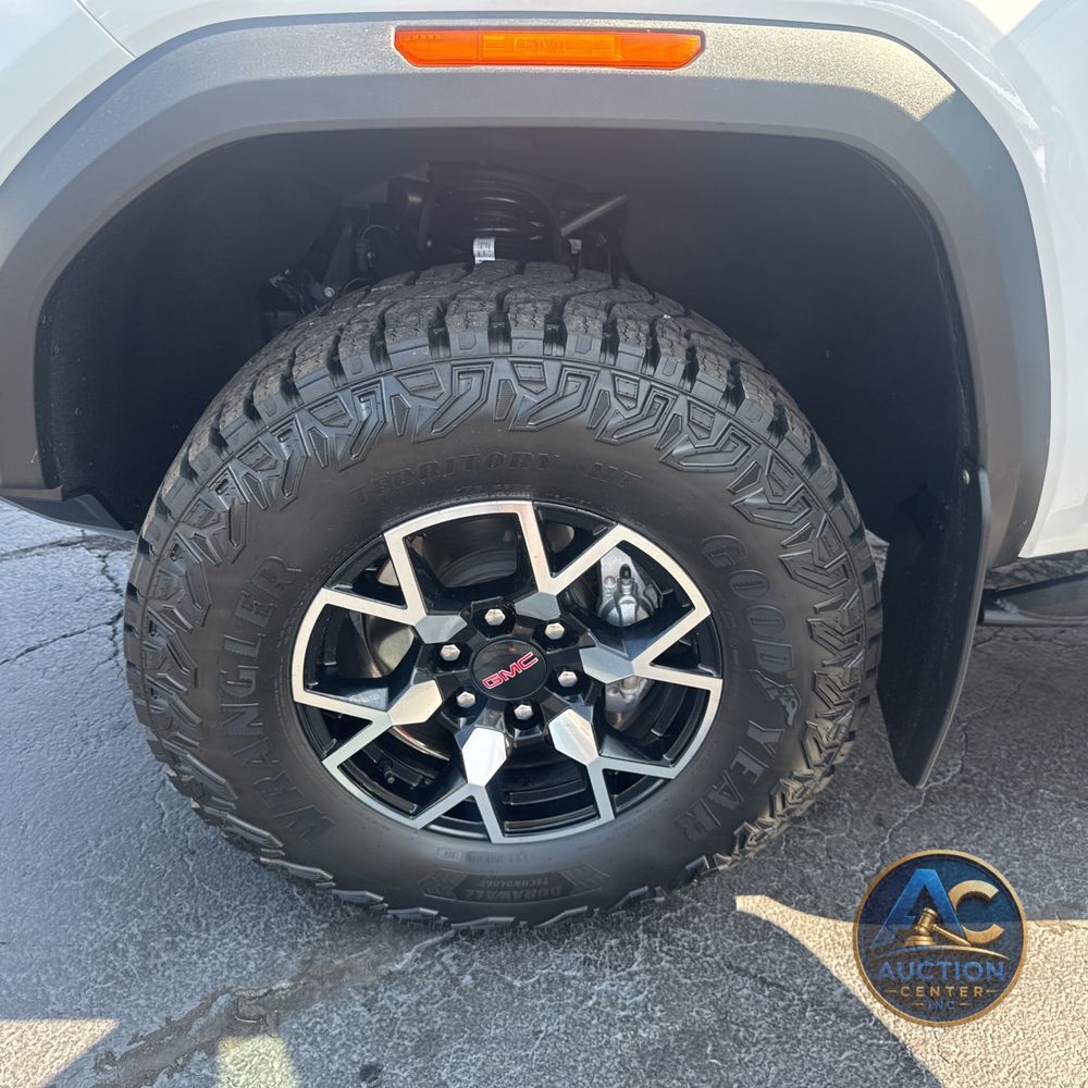 2024 GMC Canyon AT4X