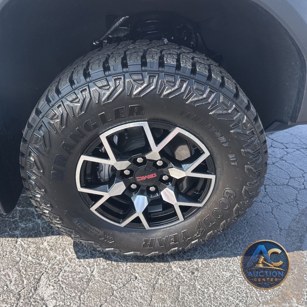 2024 GMC Canyon AT4X