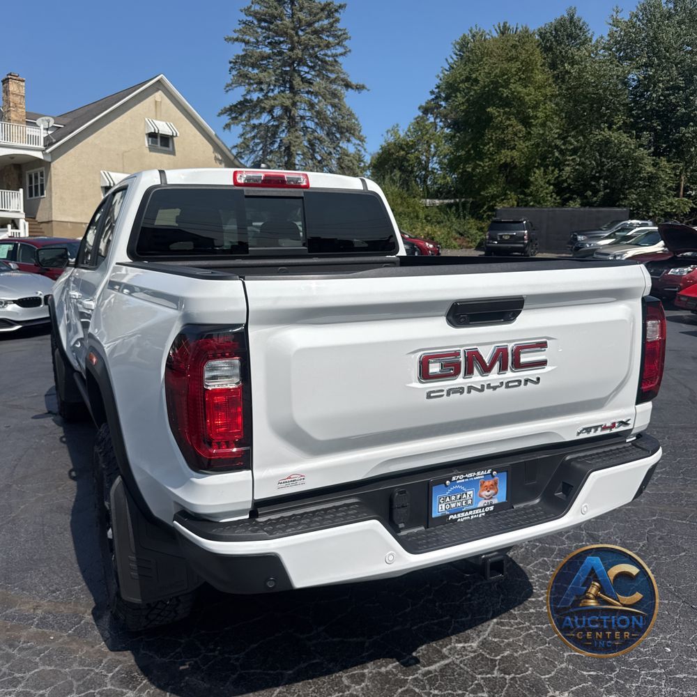 2024 GMC Canyon AT4X