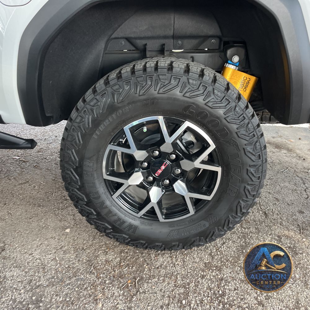 2024 GMC Canyon AT4X