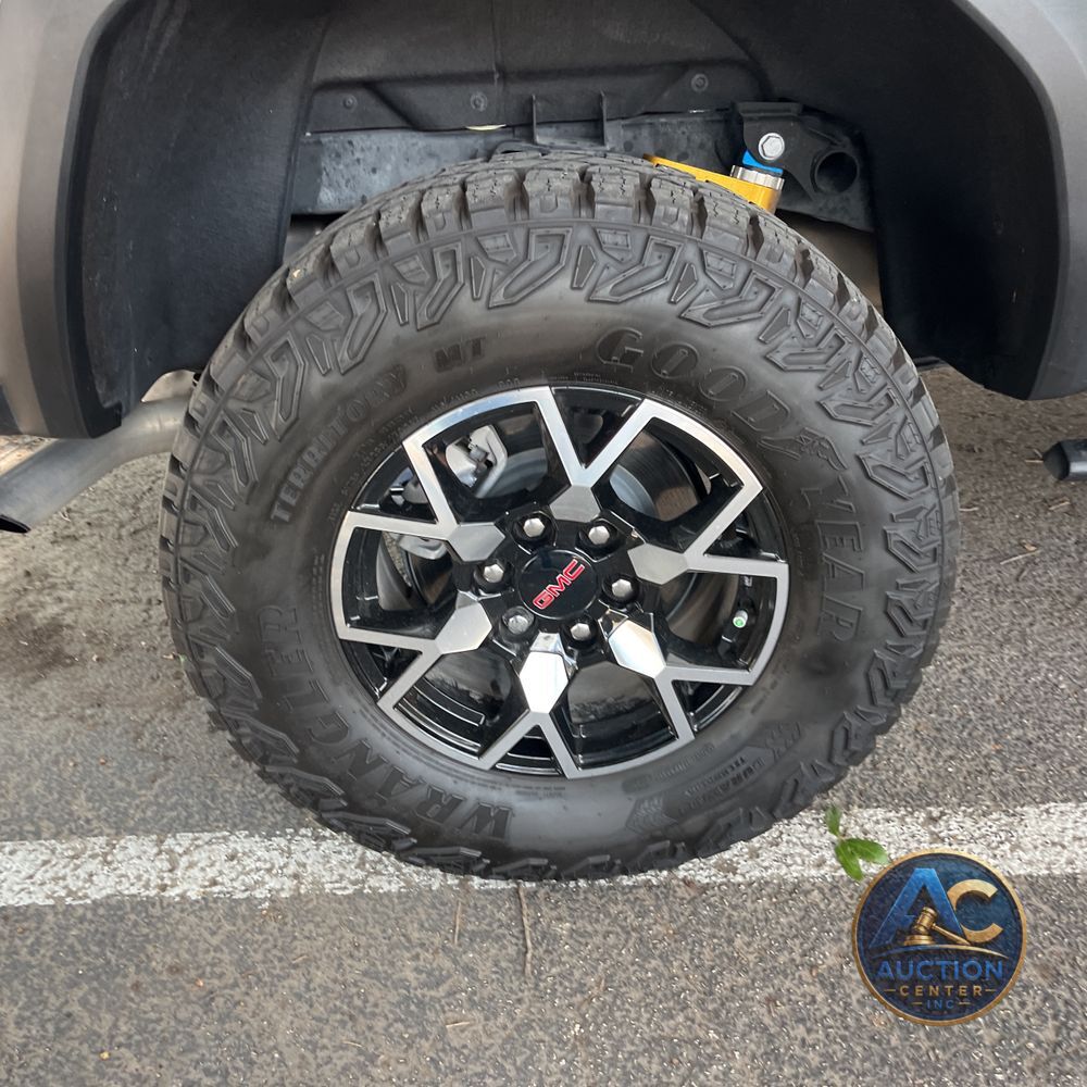 2024 GMC Canyon AT4X
