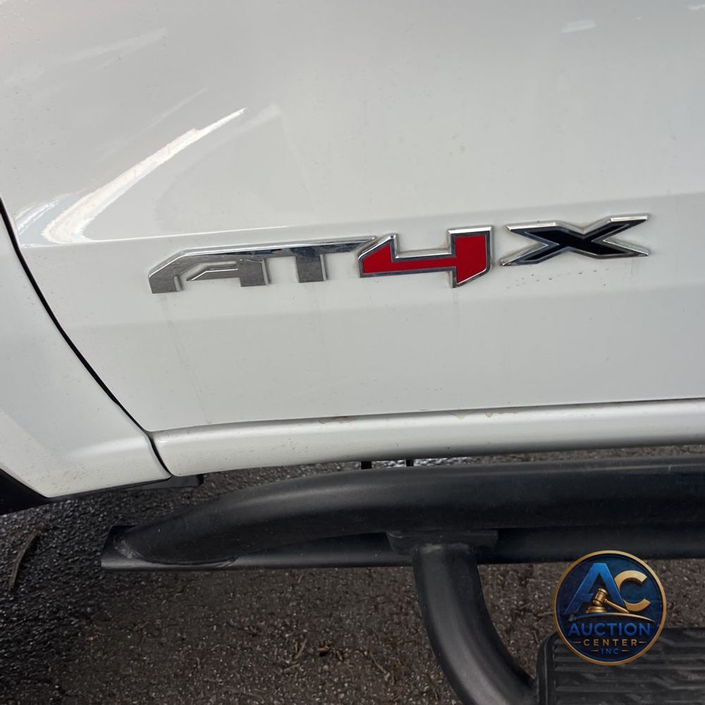 2024 GMC Canyon AT4X