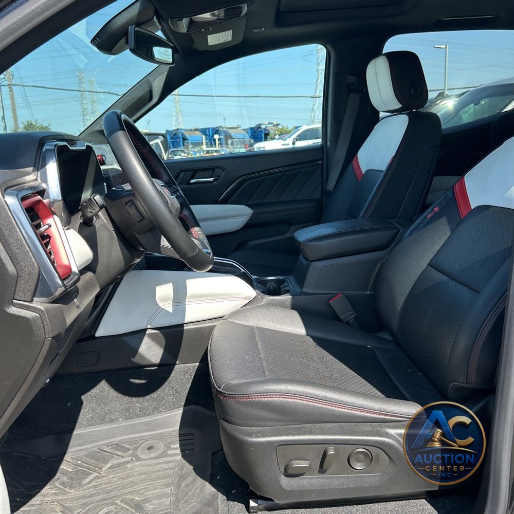 2023 GMC Canyon AT4X