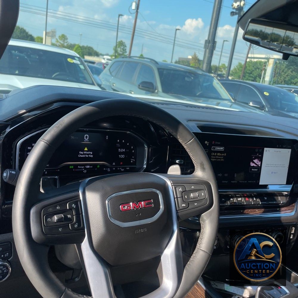 2024 GMC Sierra 1500 Elevation