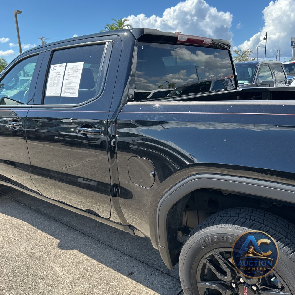 2024 GMC Sierra 1500 Elevation