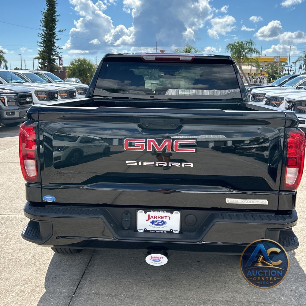 2024 GMC Sierra 1500 Elevation