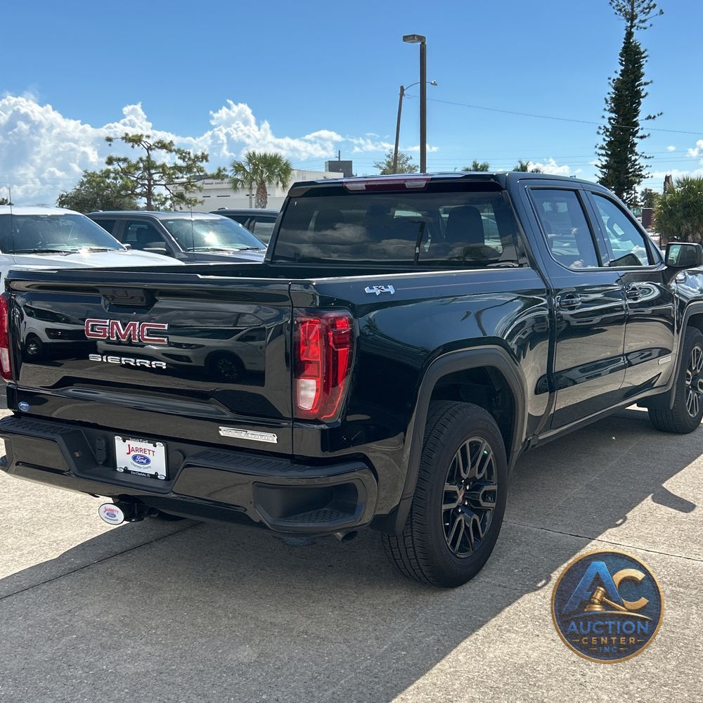 2024 GMC Sierra 1500 Elevation