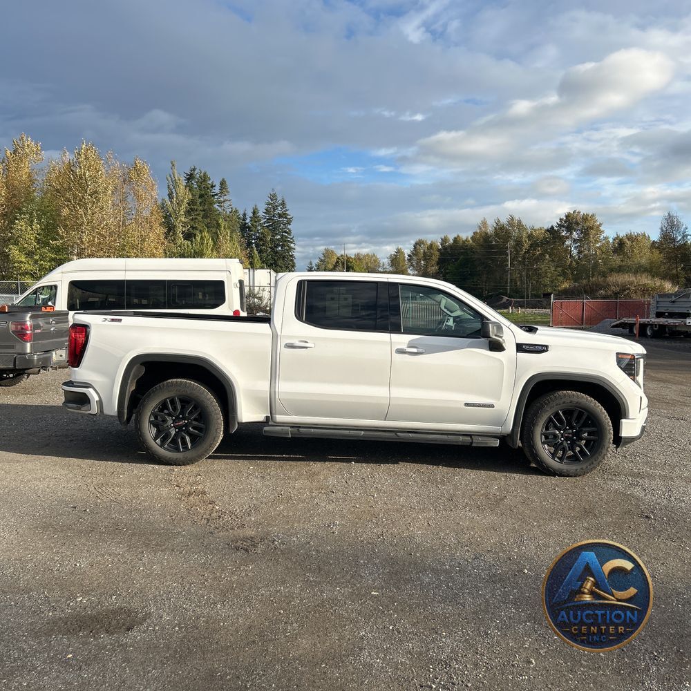 2025 GMC Sierra 1500 Elevation