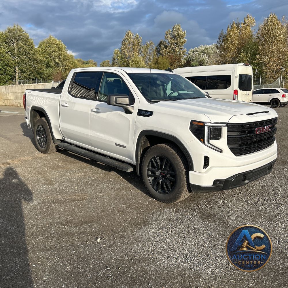2025 GMC Sierra 1500 Elevation