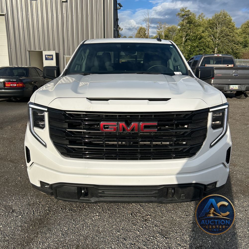 2025 GMC Sierra 1500 Elevation