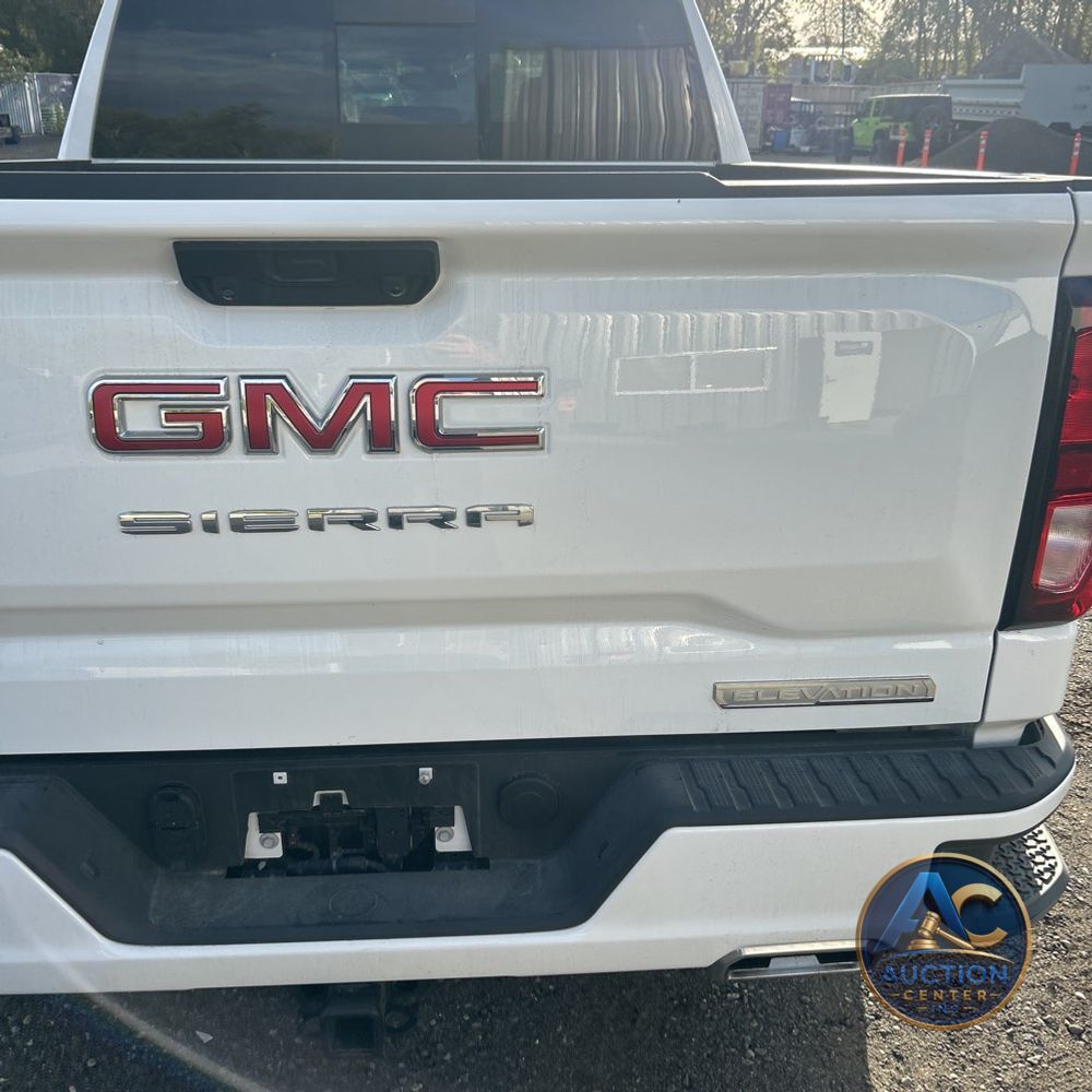 2025 GMC Sierra 1500 Elevation