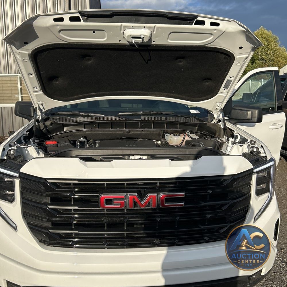 2025 GMC Sierra 1500 Elevation