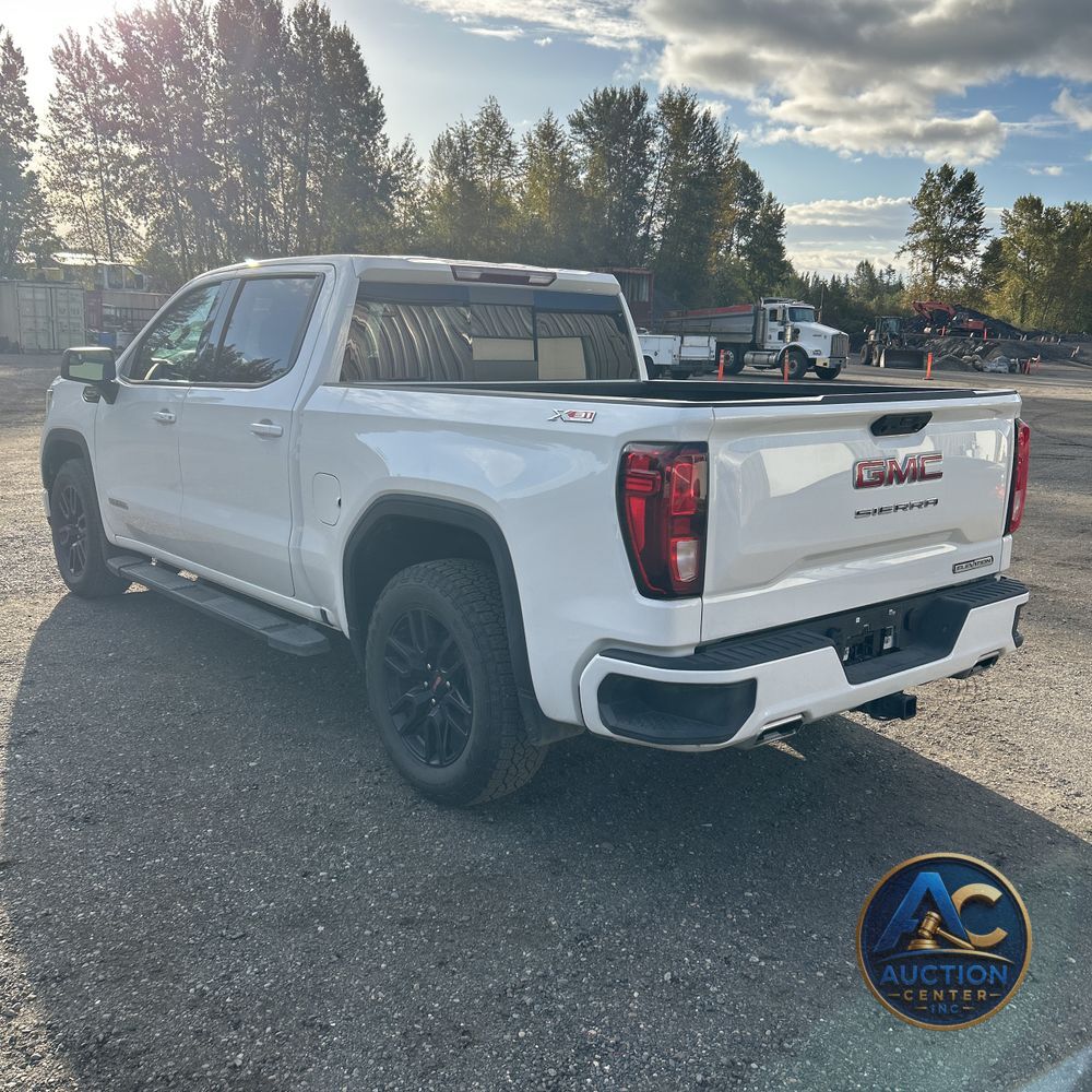 2025 GMC Sierra 1500 Elevation
