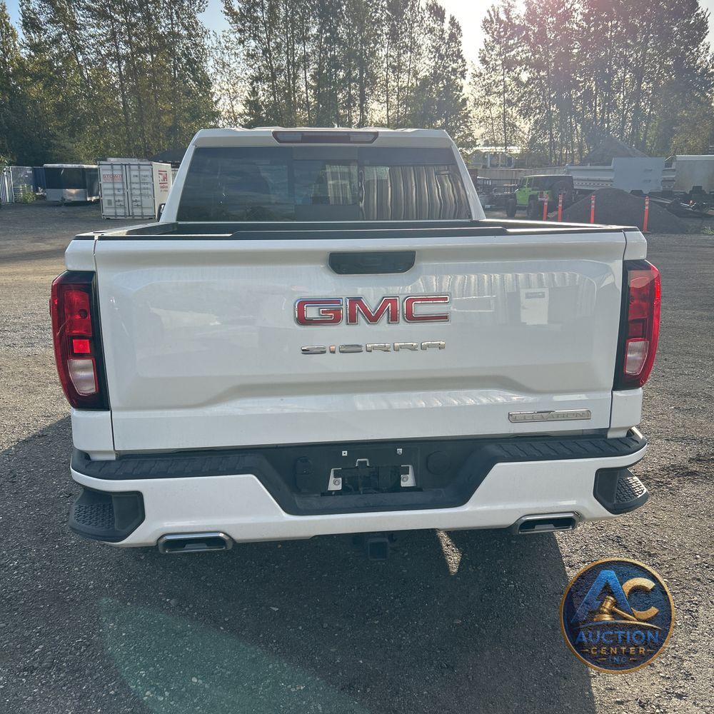 2025 GMC Sierra 1500 Elevation