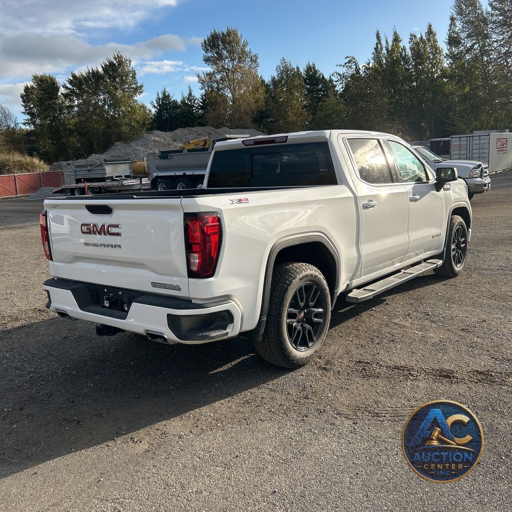 2025 GMC Sierra 1500 Elevation