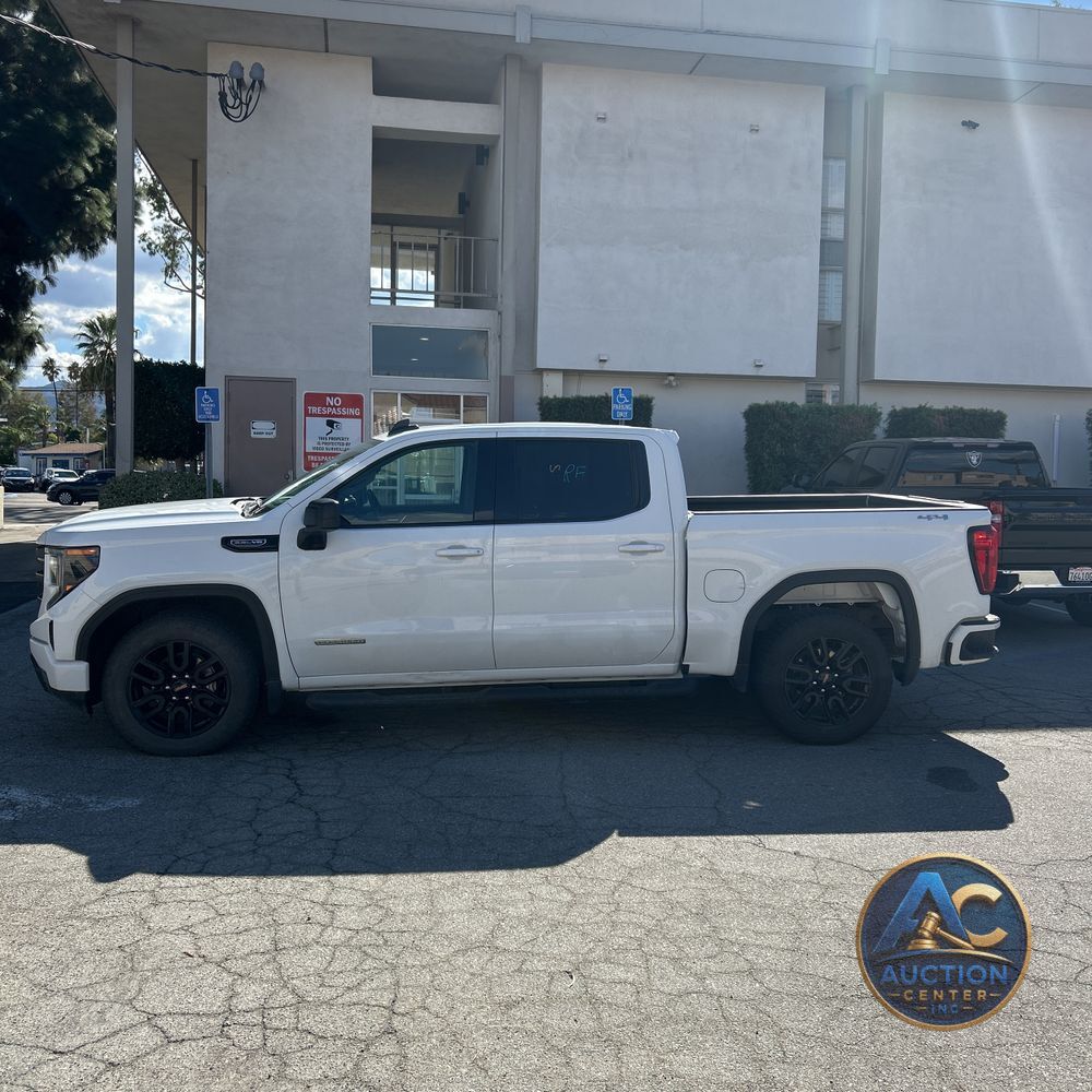 2023 GMC Sierra 1500 Elevation