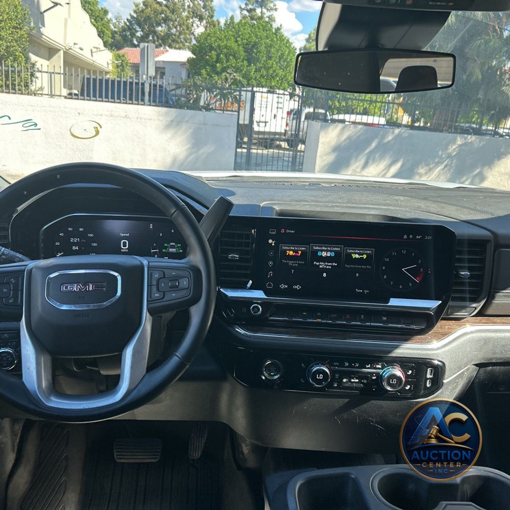 2023 GMC Sierra 1500 Elevation