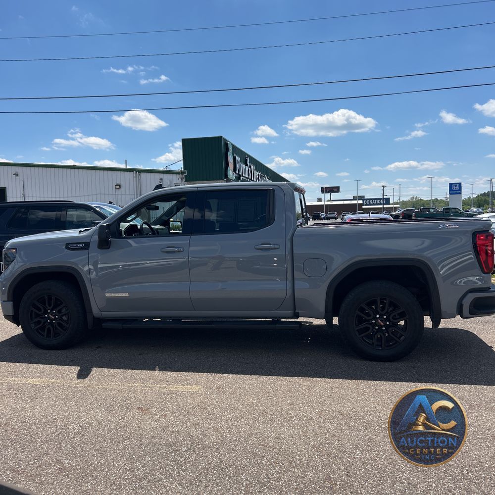 2024 GMC Sierra 1500 Elevation