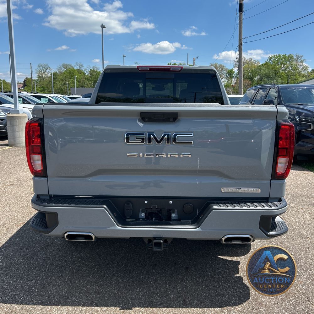 2024 GMC Sierra 1500 Elevation