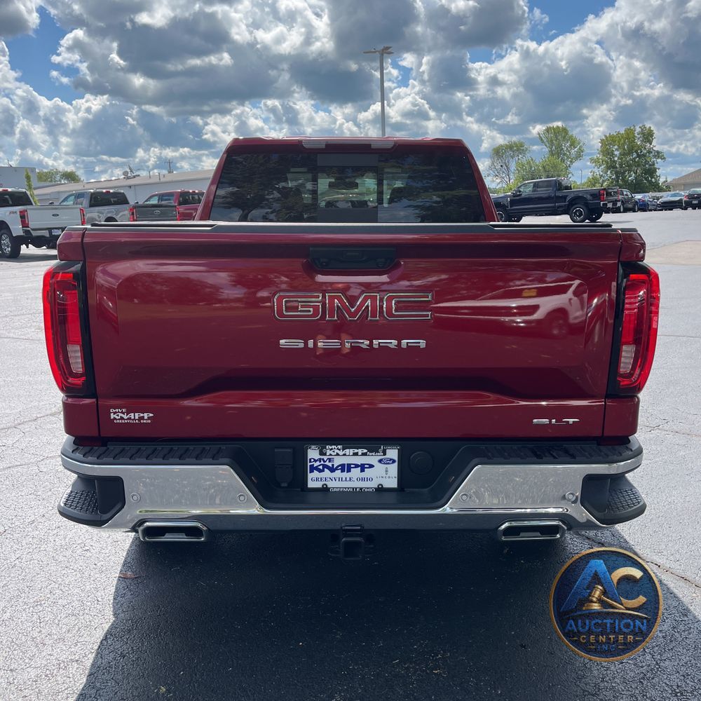 2024 GMC Sierra 1500 SLT