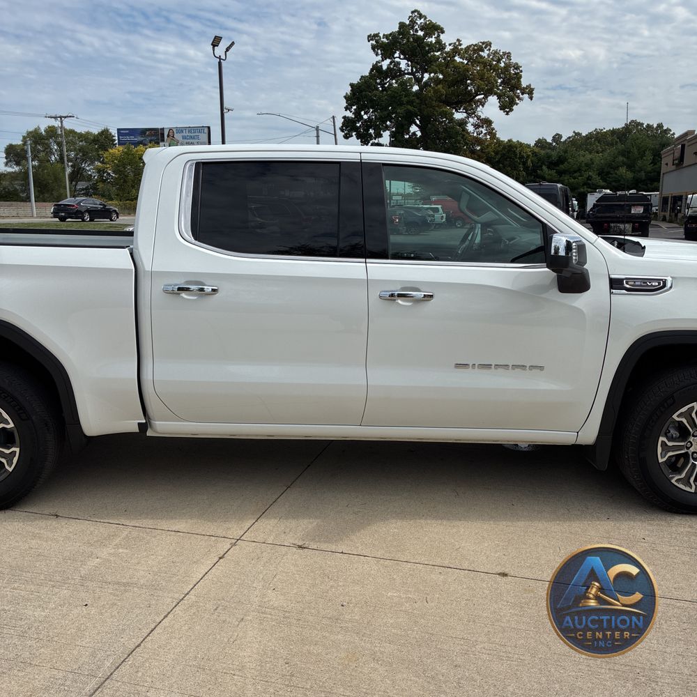 2025 GMC Sierra 1500 SLT