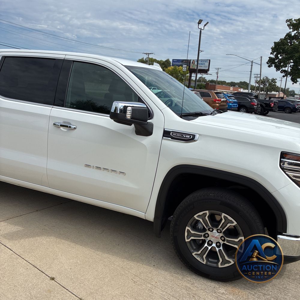 2025 GMC Sierra 1500 SLT