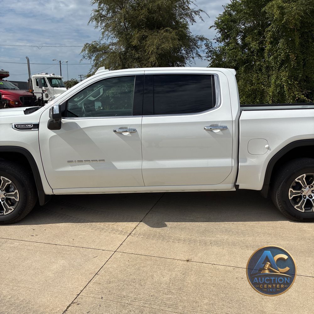 2025 GMC Sierra 1500 SLT