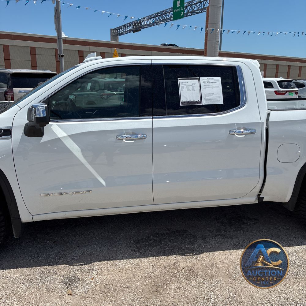 2024 GMC Sierra 1500 SLT