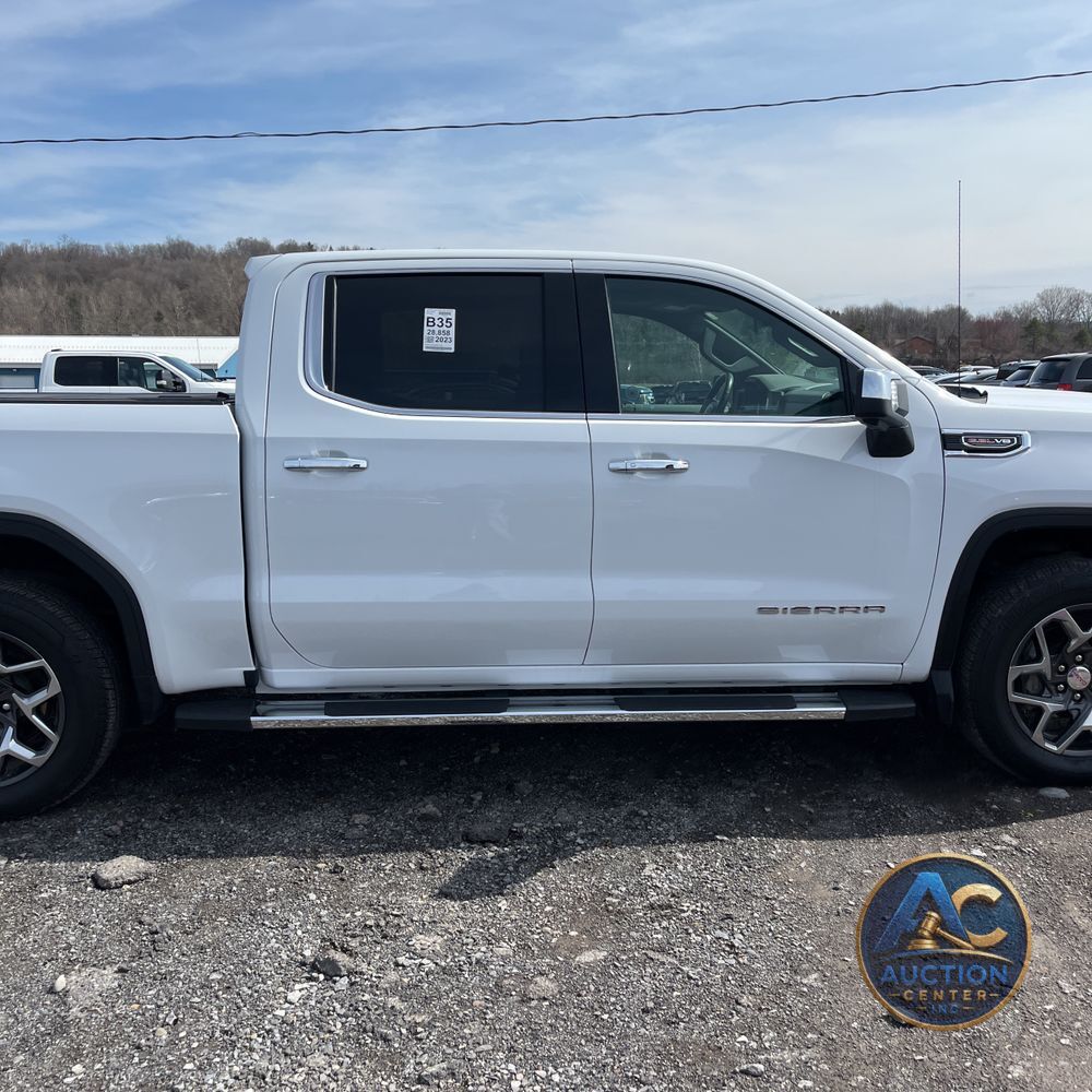 2023 GMC Sierra 1500 SLT