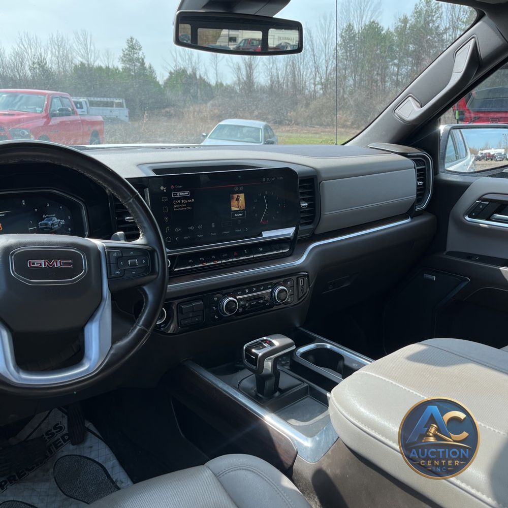 2023 GMC Sierra 1500 SLT