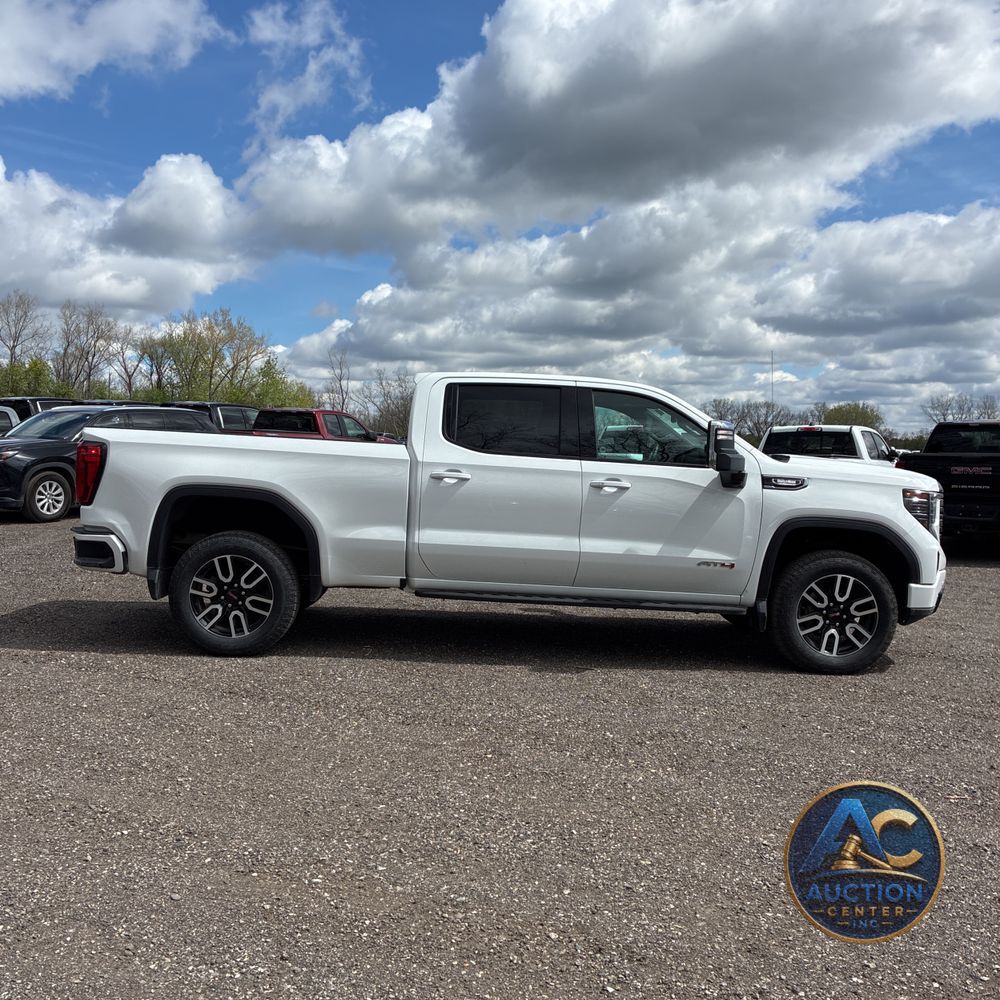 2025 GMC Sierra 1500 AT4