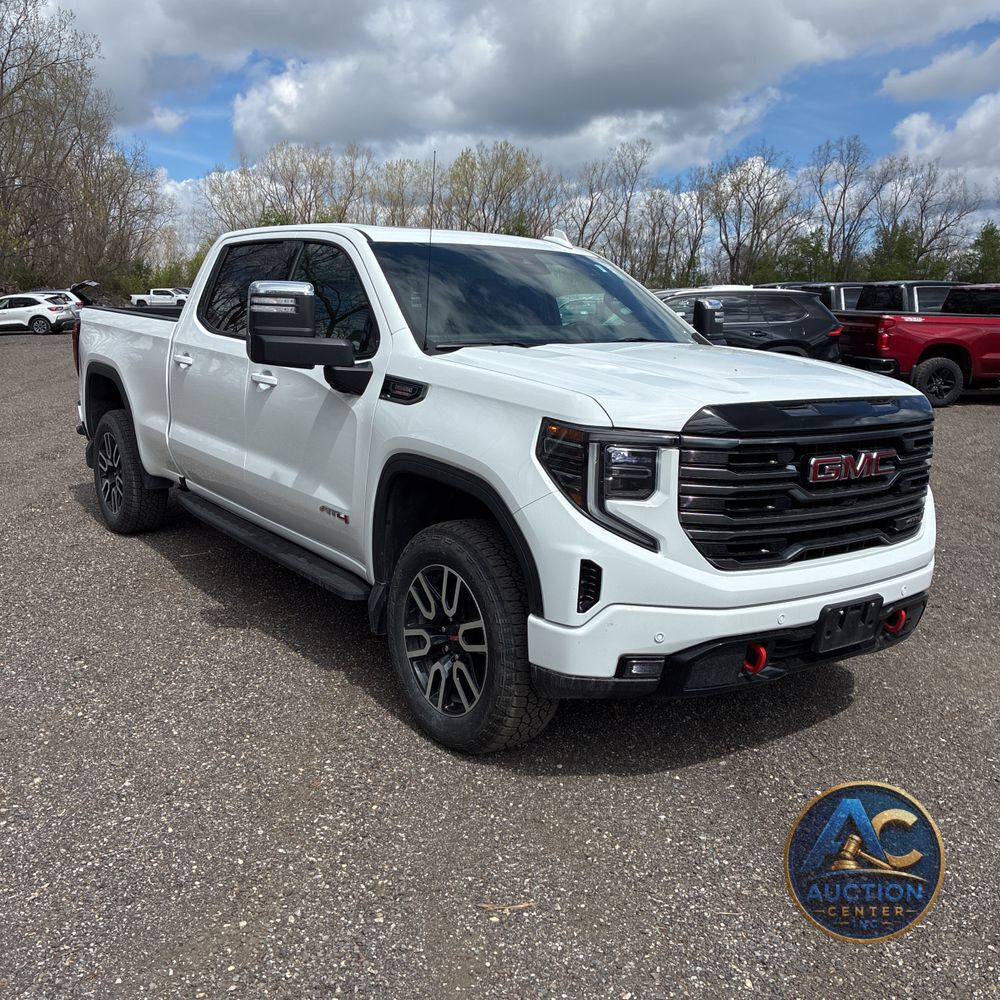 2025 GMC Sierra 1500 AT4