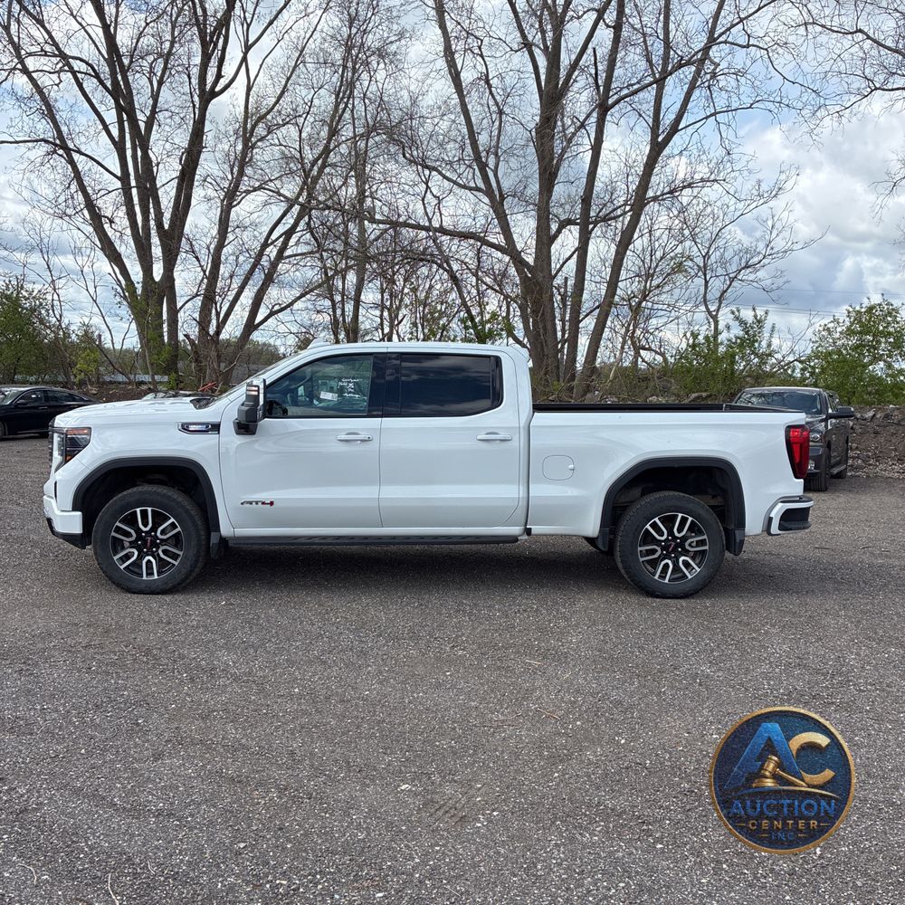 2025 GMC Sierra 1500 AT4