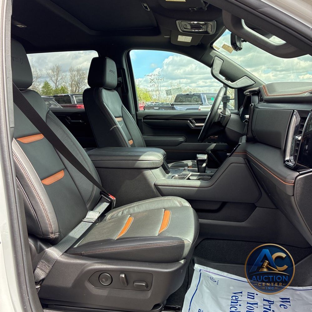 2025 GMC Sierra 1500 AT4
